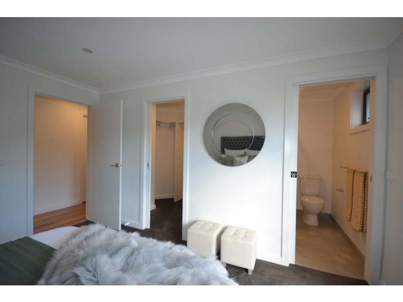 52 Timms Avenue, Kilsyth VIC 3137