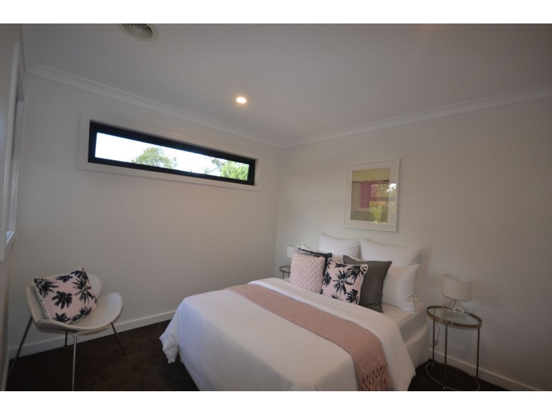 52 Timms Avenue, Kilsyth VIC 3137