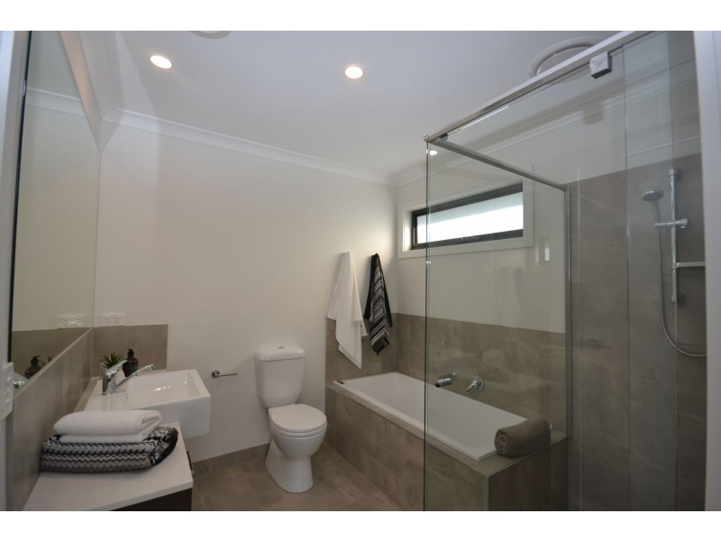 52 Timms Avenue, Kilsyth VIC 3137