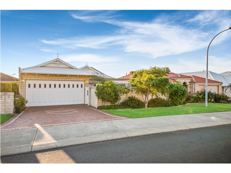 4 Pickworth Retreat, Pelican Point WA 6230