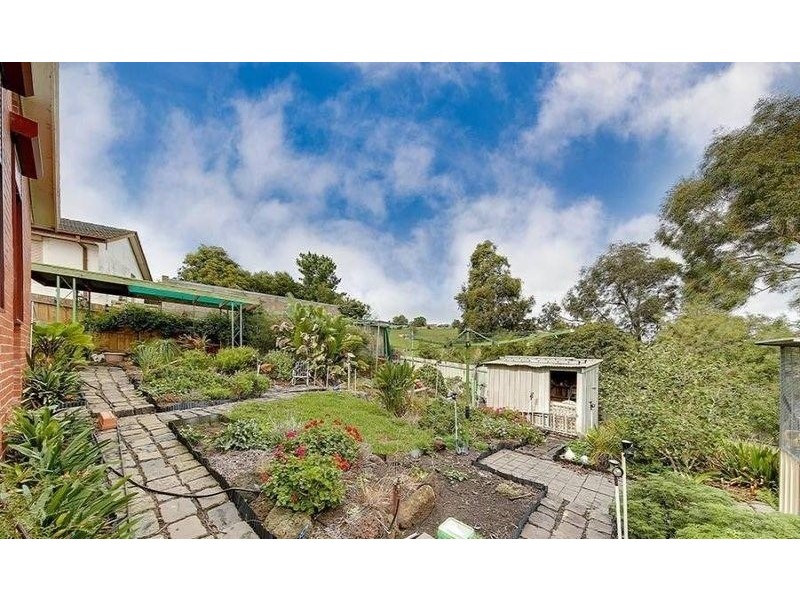 55 Lorraine Cres, Jacana VIC 3047