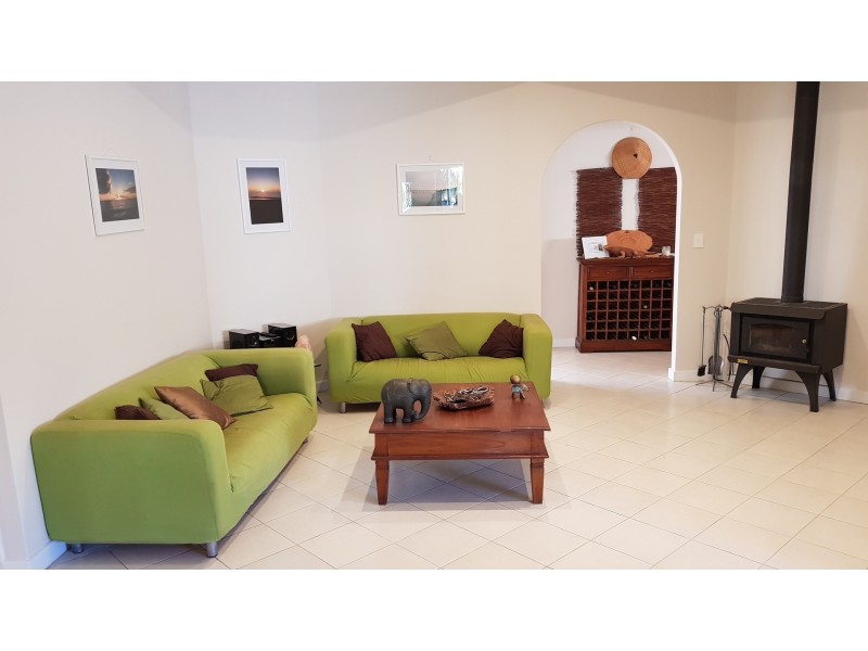 130 Grand Ocean Blvd, Port Kennedy WA 6172