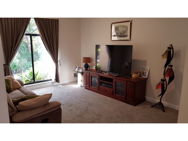 130 Grand Ocean Blvd, Port Kennedy WA 6172