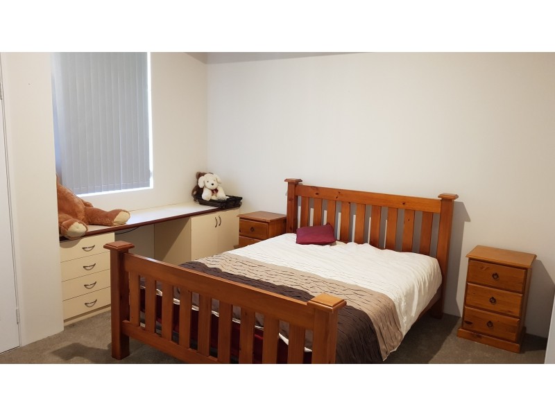 130 Grand Ocean Blvd, Port Kennedy WA 6172