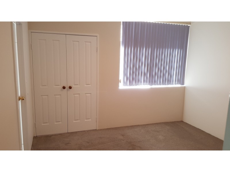 130 Grand Ocean Blvd, Port Kennedy WA 6172