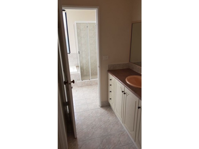 130 Grand Ocean Blvd, Port Kennedy WA 6172