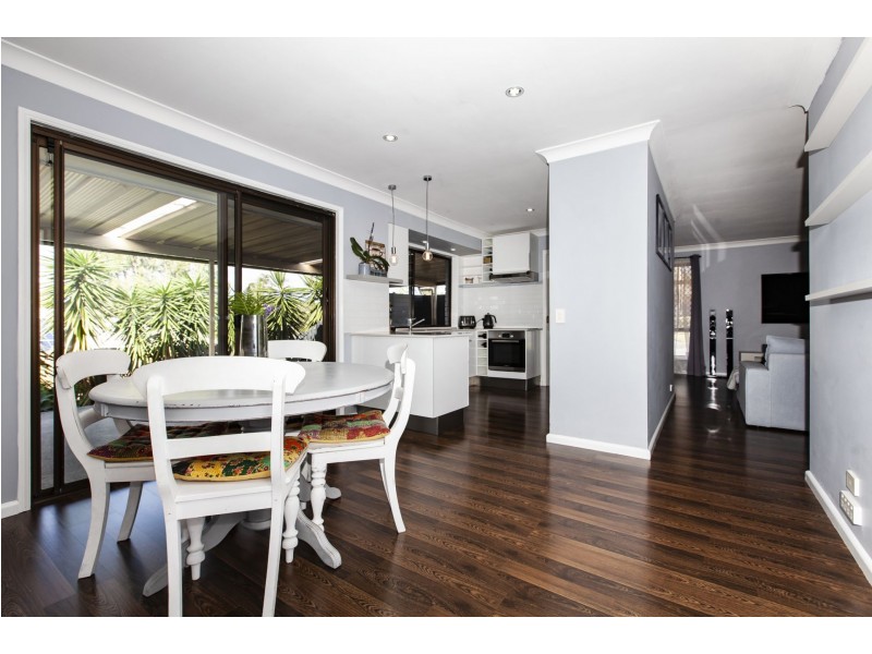 13 Tanunda Drive, Helensvale QLD 4212