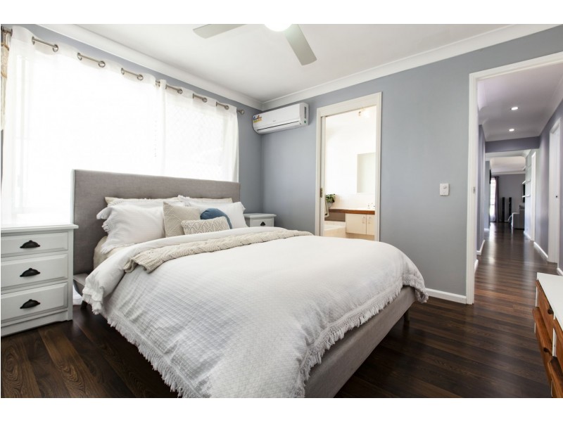 13 Tanunda Drive, Helensvale QLD 4212