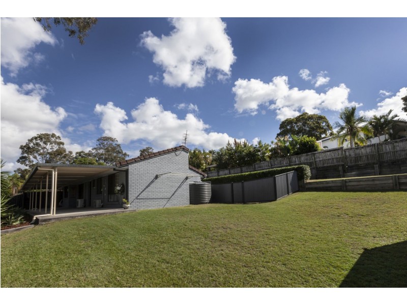 13 Tanunda Drive, Helensvale QLD 4212