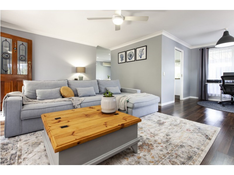 13 Tanunda Drive, Helensvale QLD 4212