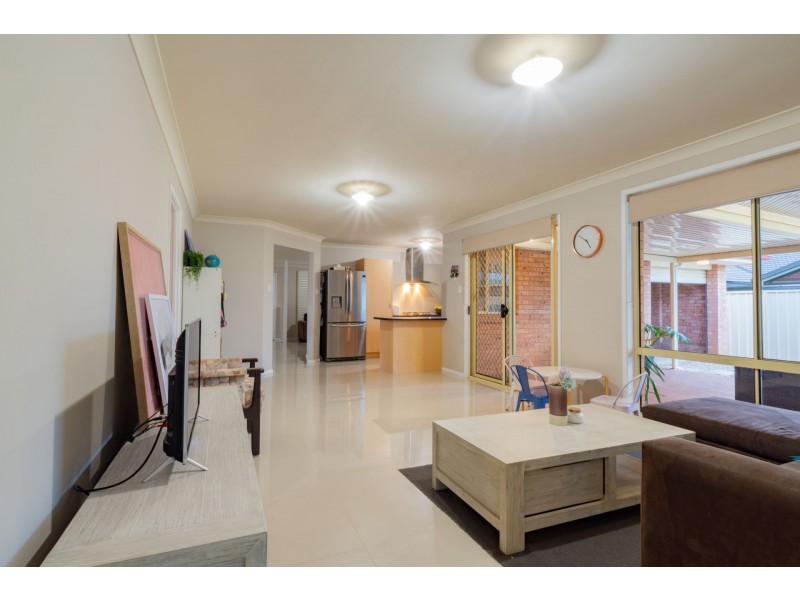 92 Main Rd, Heddon Greta NSW 2321