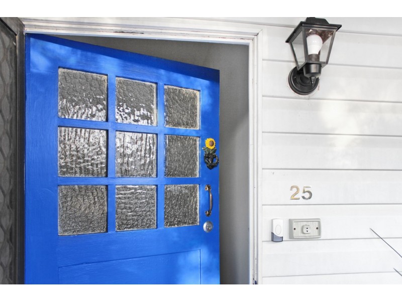 25 Anembo St, Narrabundah ACT 2604