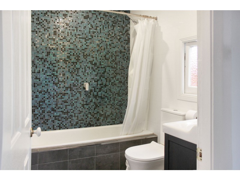 25 Anembo St, Narrabundah ACT 2604