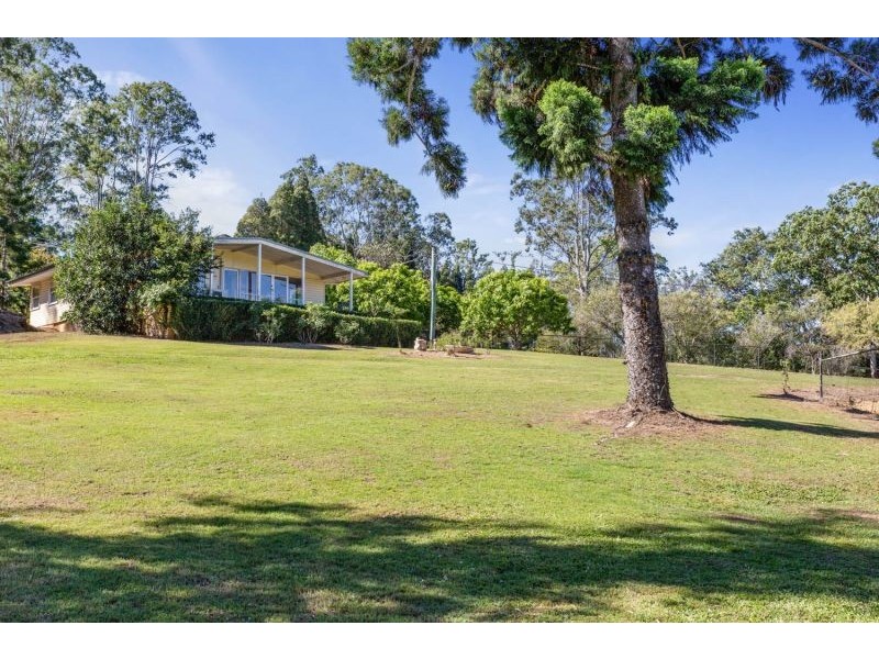 21 Rafting Ground Rd, Brookfield QLD 4069