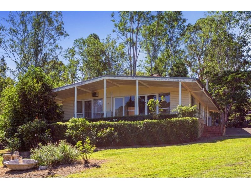 21 Rafting Ground Rd, Brookfield QLD 4069