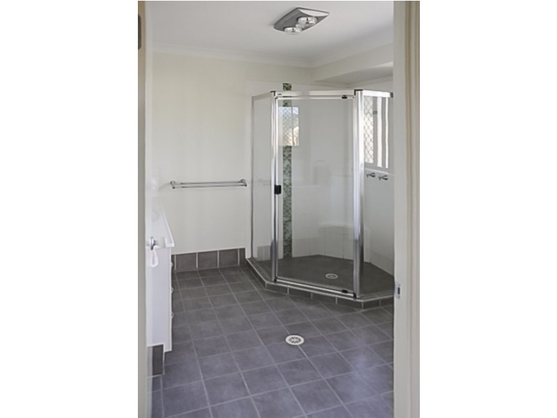 28 Diane Parade, Kallangur QLD 4503