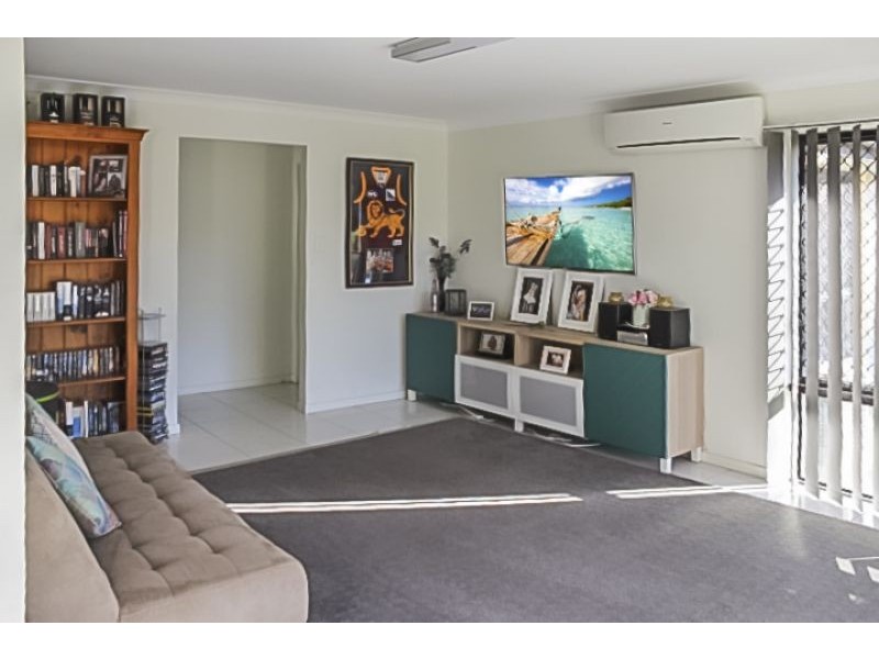 28 Diane Parade, Kallangur QLD 4503