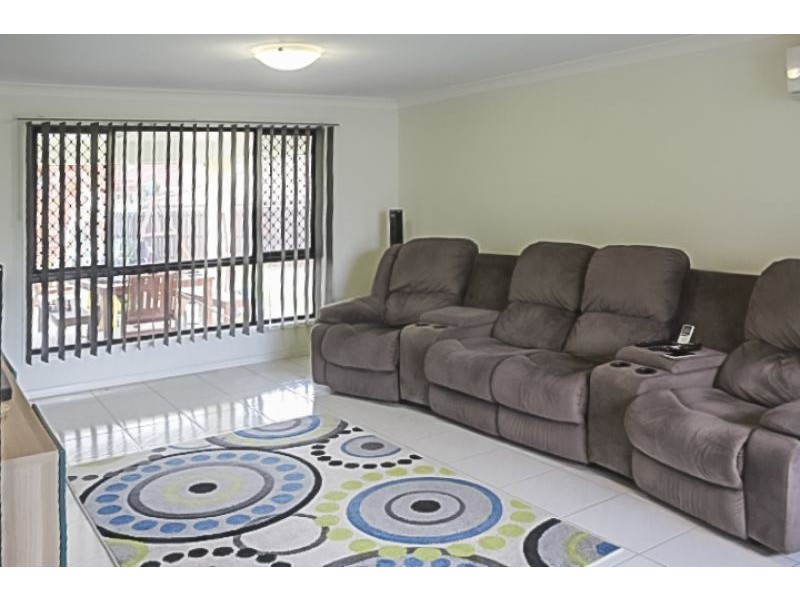 28 Diane Parade, Kallangur QLD 4503