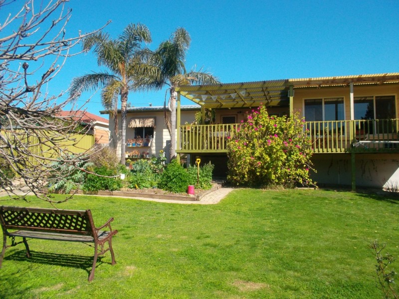 16 Lacrington Street, Goolwa Beach SA 5214