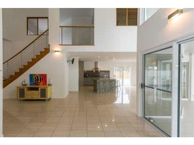 66 Traviston Way, Burrum Heads QLD 4659