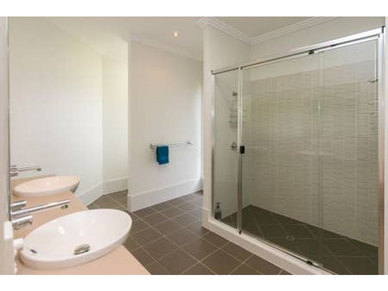 66 Traviston Way, Burrum Heads QLD 4659