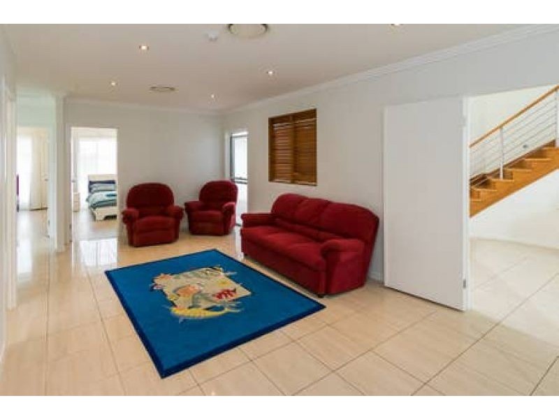 66 Traviston Way, Burrum Heads QLD 4659