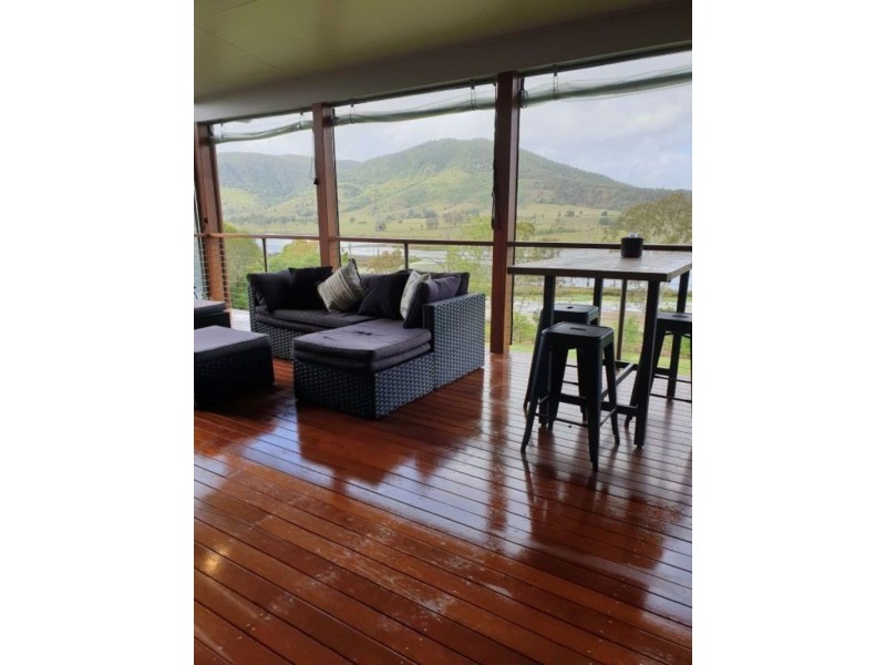 8 Alma court, Villeneuve QLD 4514