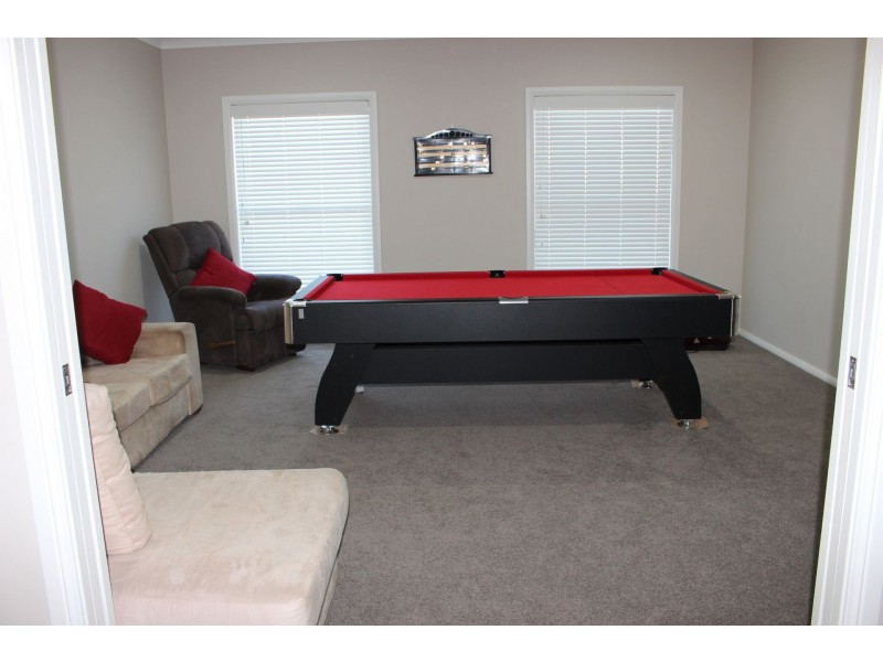 8 Bob Acheson Avenue, Forbes NSW 2871