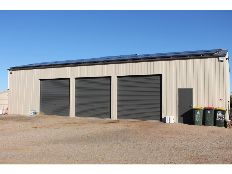 8 Bob Acheson Avenue, Forbes NSW 2871