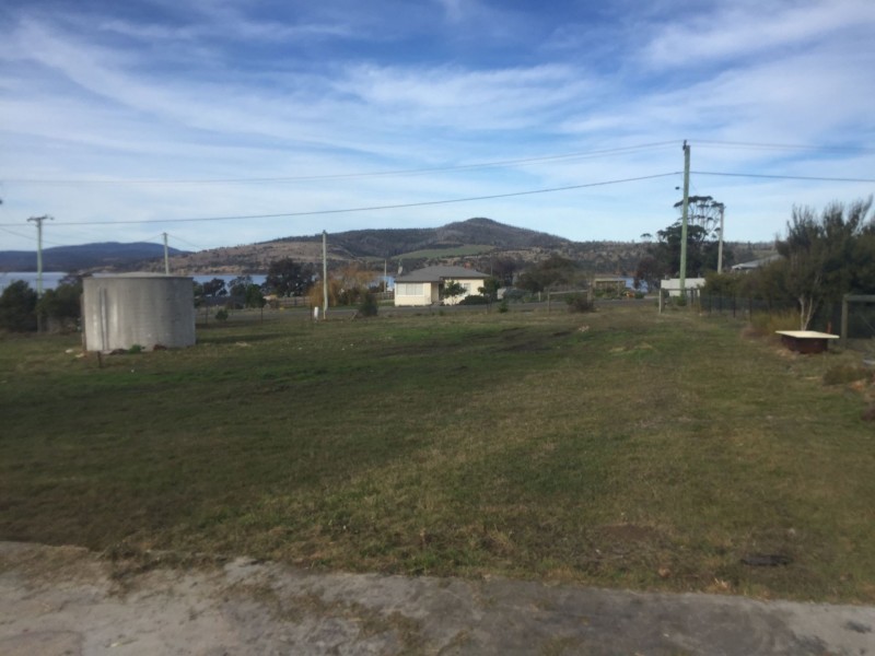84 Arthur Hwy, Dunalley TAS 7177