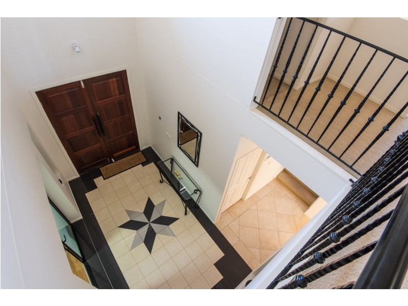 4 Sonienda Place, Bridgeman Downs QLD 4035