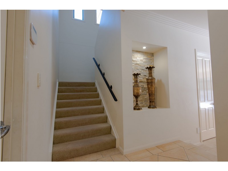 4 Sonienda Place, Bridgeman Downs QLD 4035