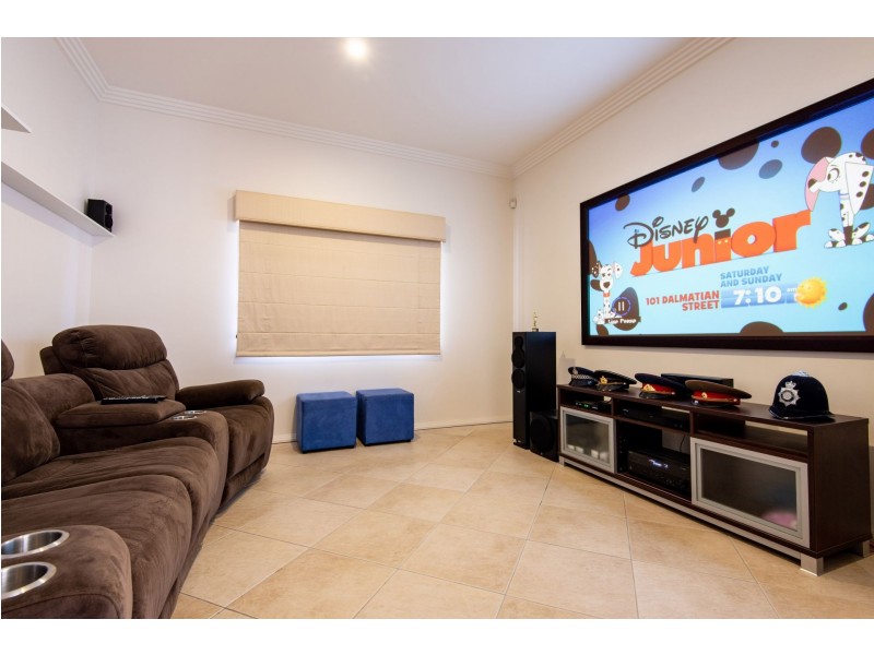 4 Sonienda Place, Bridgeman Downs QLD 4035