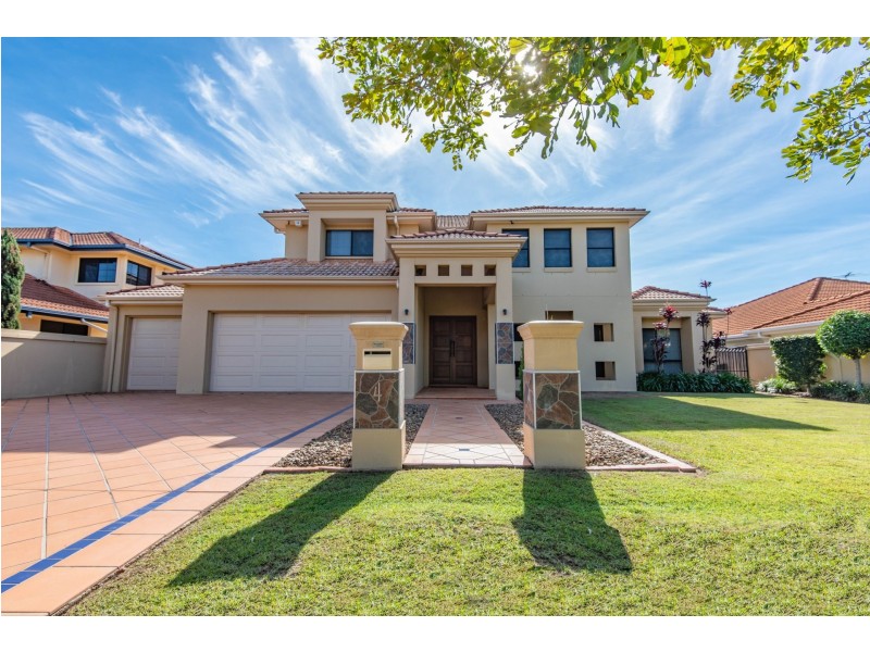 4 Sonienda Place, Bridgeman Downs QLD 4035