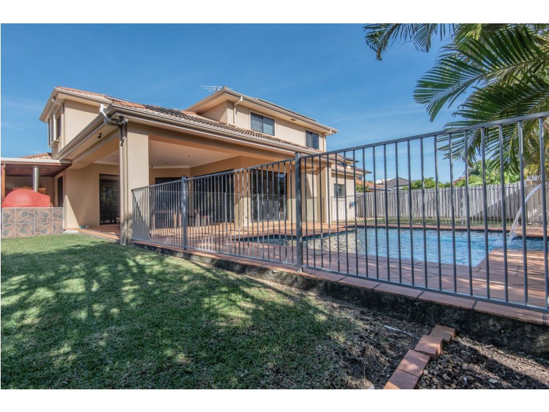 4 Sonienda Place, Bridgeman Downs QLD 4035