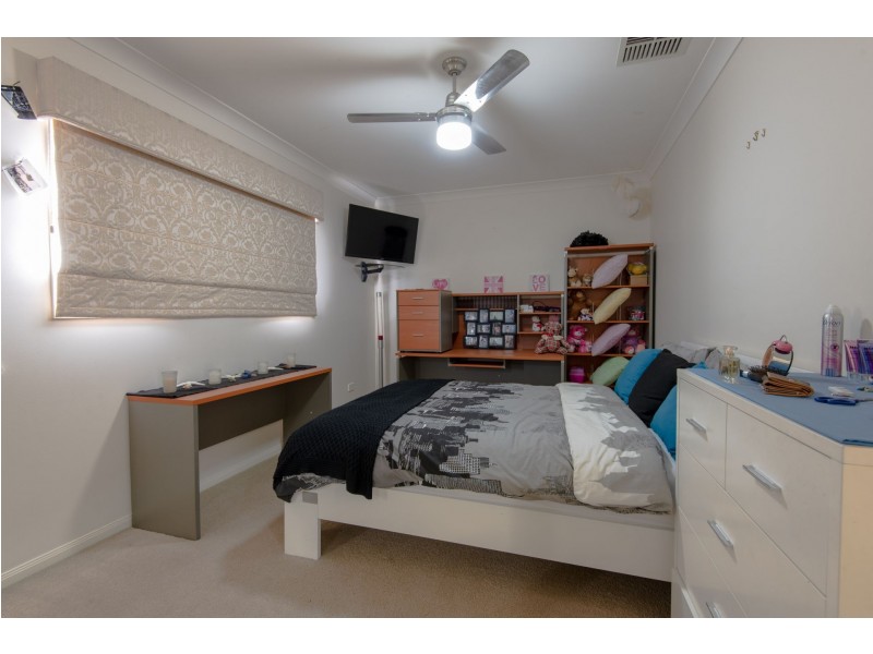 4 Sonienda Place, Bridgeman Downs QLD 4035