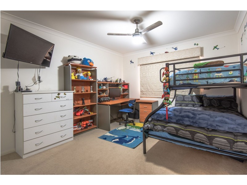 4 Sonienda Place, Bridgeman Downs QLD 4035