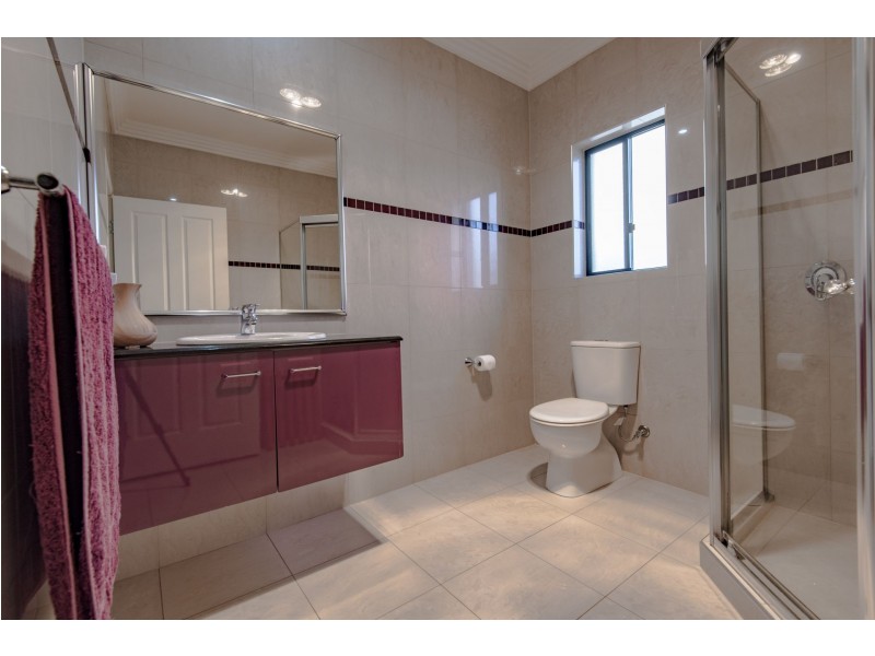 4 Sonienda Place, Bridgeman Downs QLD 4035