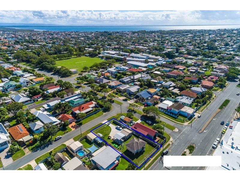 541 Oxley Avenue, Redcliffe QLD 4020