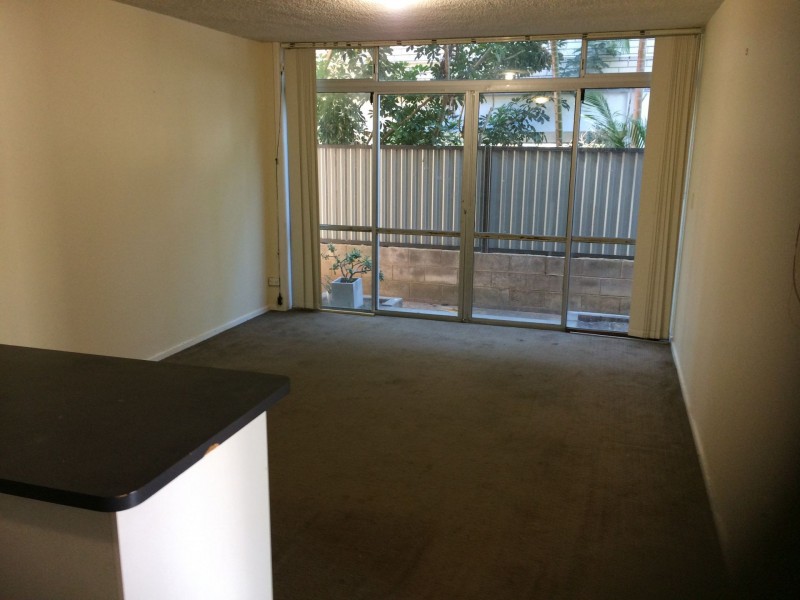 2/20 Leonard Avenue, Surfers Paradise QLD 4217