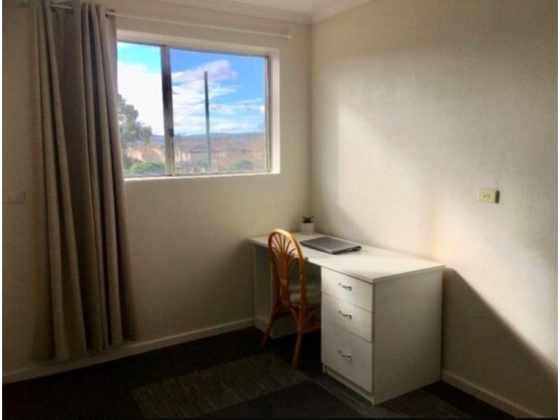 1/25 Broughton Place, Queanbeyan NSW 2620