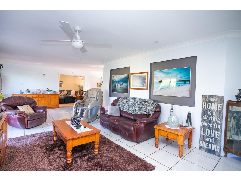 10 Traverston Court, Preston QLD 4352