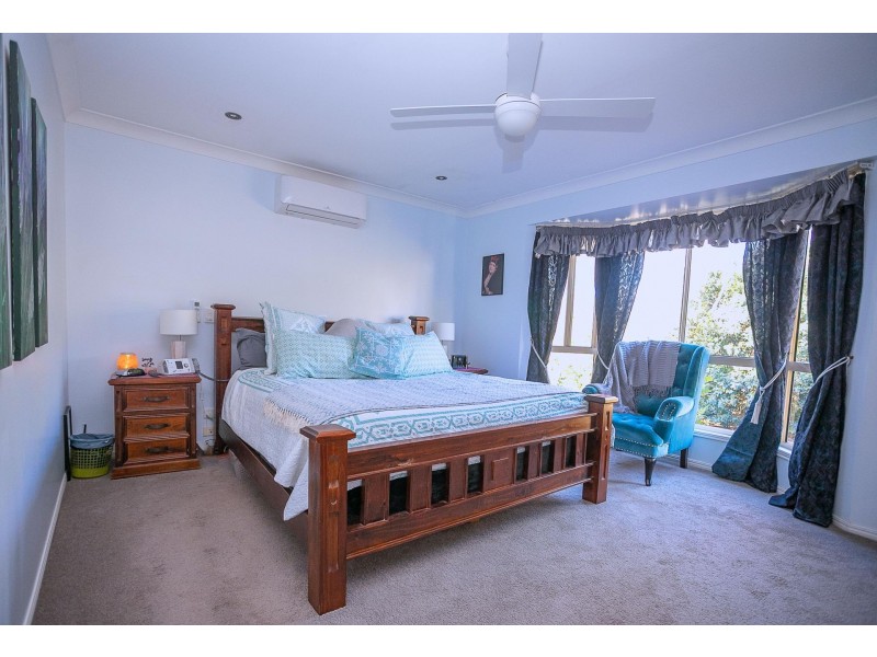 10 Traverston Court, Preston QLD 4352