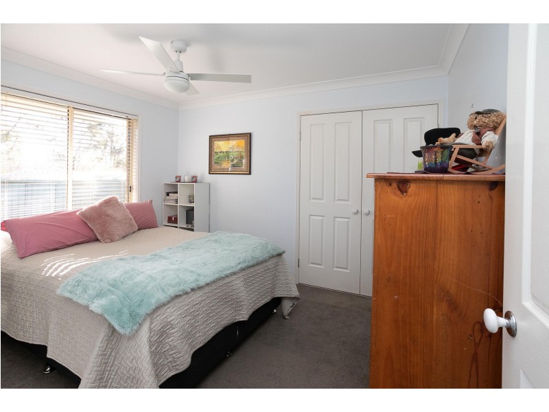 10 Traverston Court, Preston QLD 4352