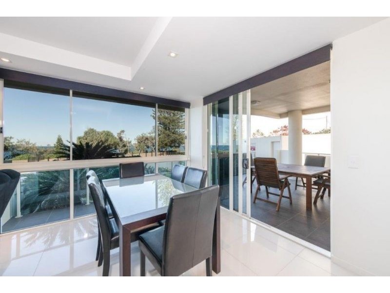 1/13 Esplanade, Bargara QLD 4670