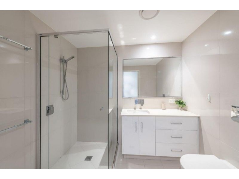 1/13 Esplanade, Bargara QLD 4670