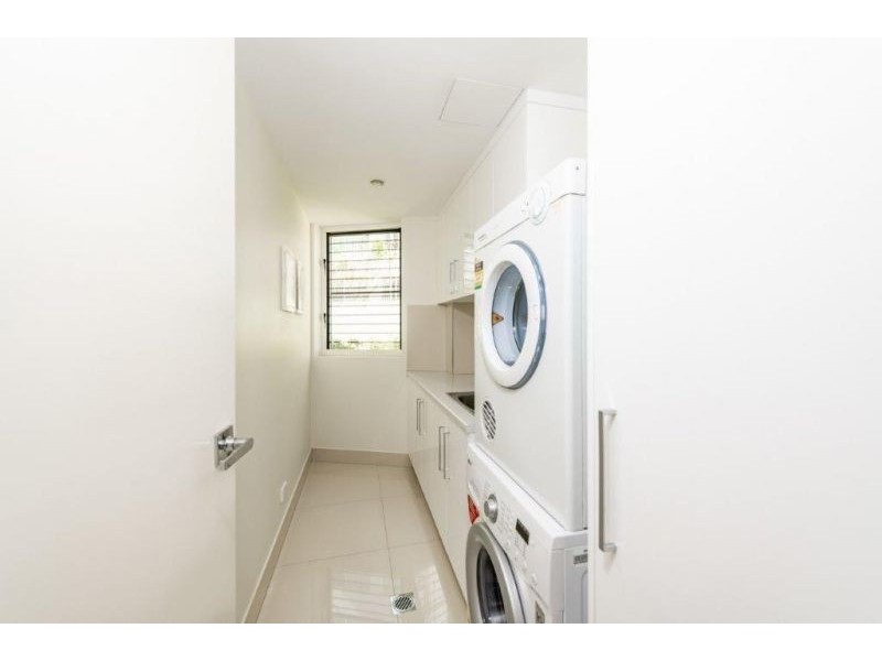 1/13 Esplanade, Bargara QLD 4670