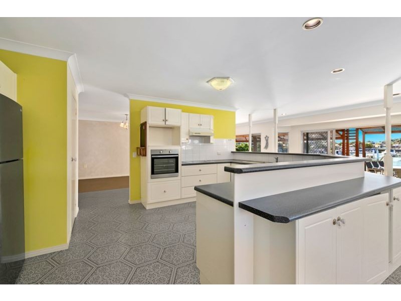 10 Keel Street, Birkdale QLD 4159