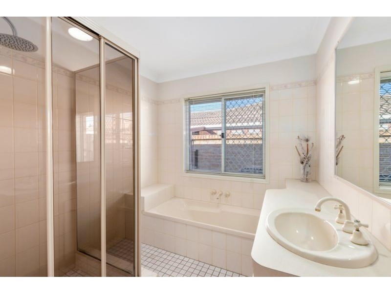 10 Keel Street, Birkdale QLD 4159