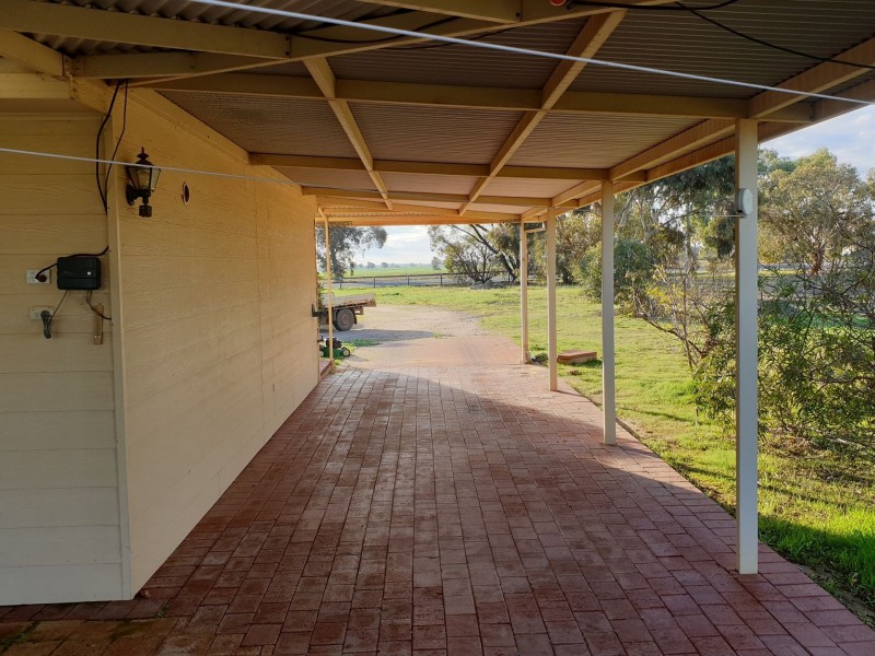 156 Brookton Hwy, Brookton WA 6306